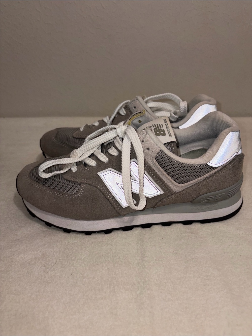 New Balance Women's 574 Shoes Gray Sneakers Size 8 - Picture 3 of 7